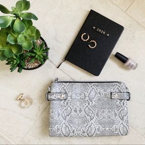 Free people Envelop Bag: Free when bundled